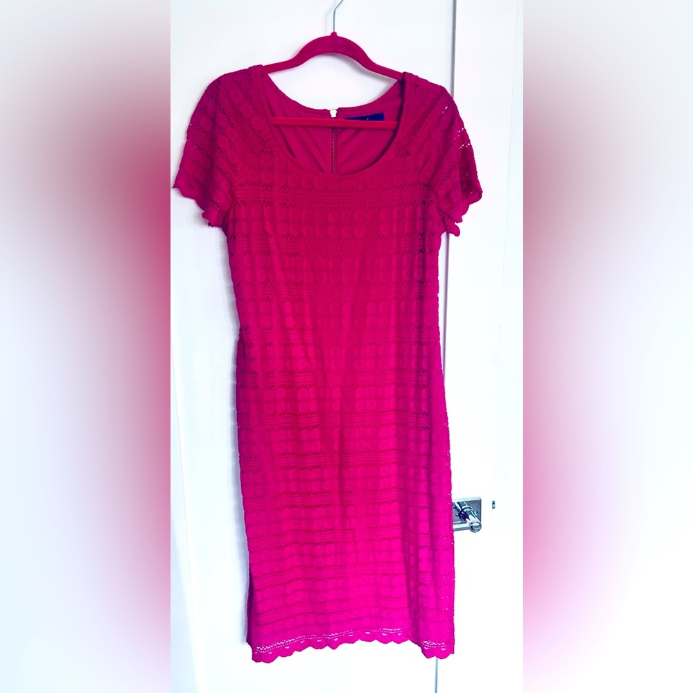 Apt 9 midi sheath dress with zipper. Hot pink with lace. Size large
